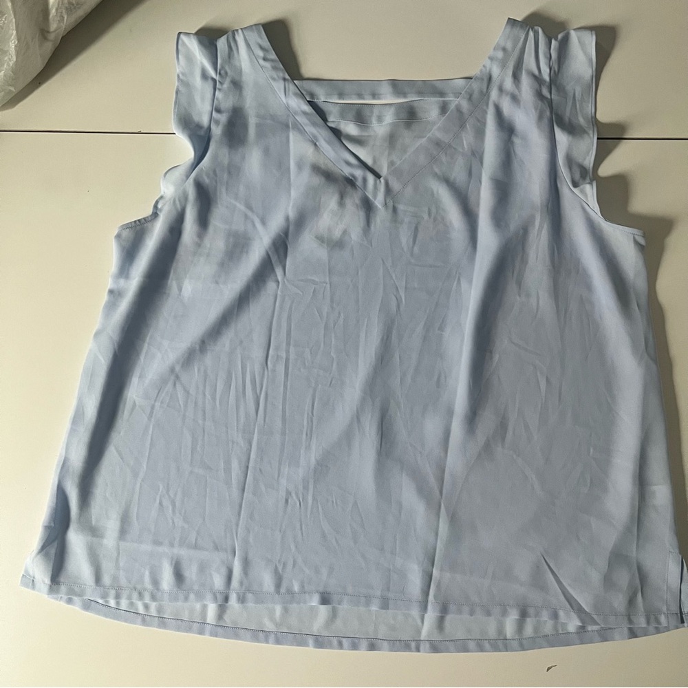 LOFT light blue sleeveless top - Picture 7 of 8
